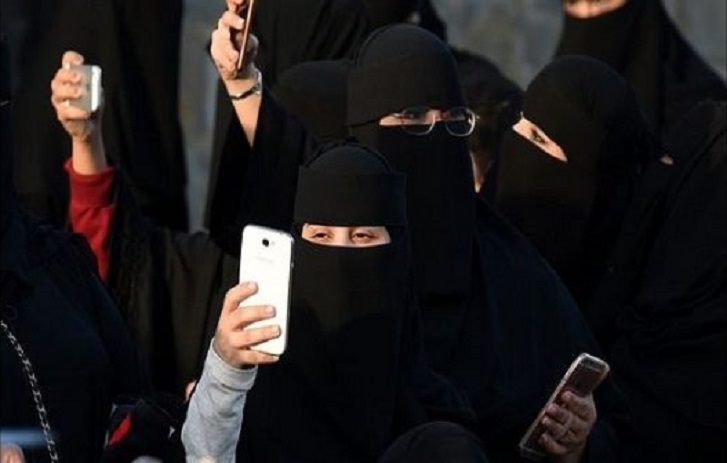 Arabie Saoudite : les femmes désormais informées de leur divorce par SMS