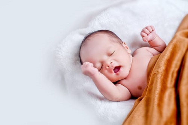 Un bébé appelé «Covid» en pleine pandémie suscite la polémique