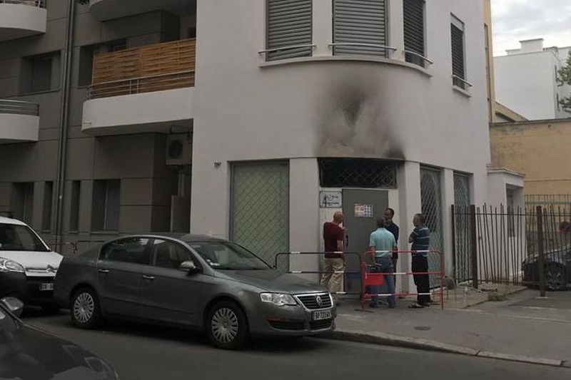 France : une mosquée incendiée à Lyon, la piste criminelle privilégiée