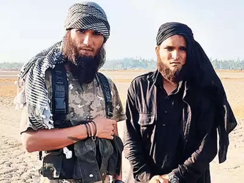2 figurants de Bollywood oublient de retirer leur costume de terroriste et finissent au poste