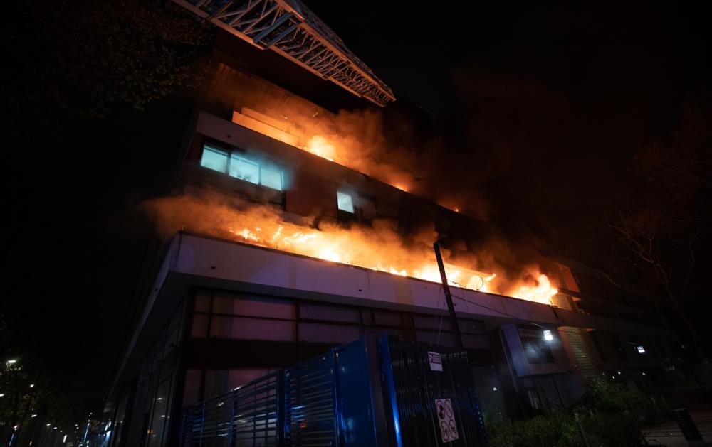 Paris : 27 appartements ravagés par un incendie ce samedi 6 avril 2019 (vidéo)