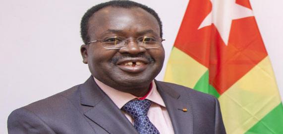 27 ministres pour le Gouvernement Ahoomey-Zunu II
