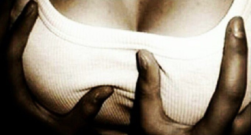 5 raisons pour lesquelles les hommes sont attirés par les seins