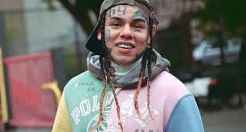 6ix9ine : blessé, l’artiste se retrouve à l’hôpital