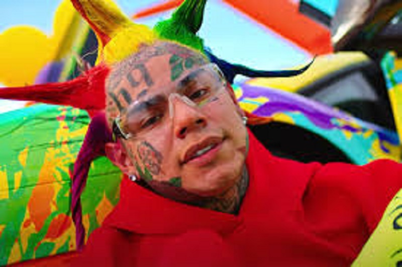 6ix9ine : son ancien chauffeur révèle sa longue collaboration avec le FBI
