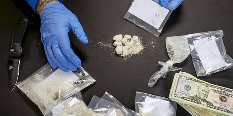 France : Flyers, QR code, réseaux sociaux … ;  comment des vendeurs de drogue faisaient leur pub