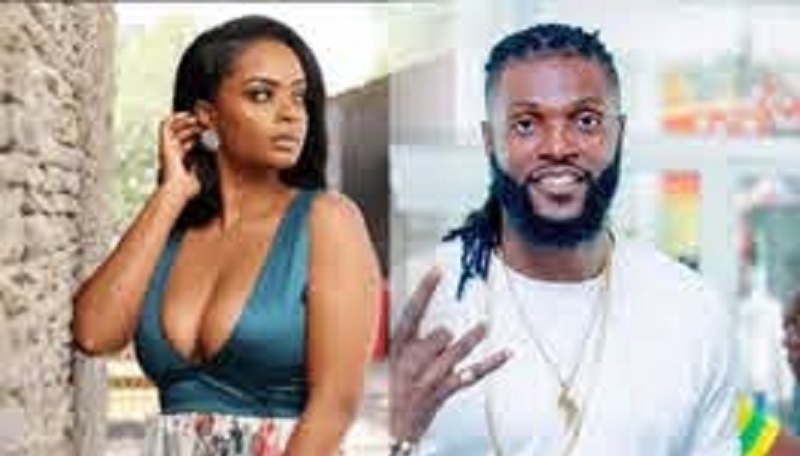 Adebayor en remet une couche sur le clash avec son ex