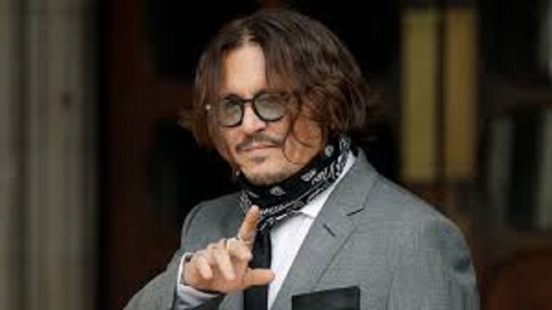 « Il est radioactif » : Johnny Depp devenu indésirable à Hollywood