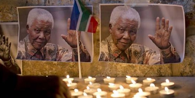 Afrique du Sud : Un ministre arrêté pour avoir détourné des fonds des funérailles de Nelson Mandela