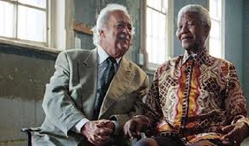 Afrique du Sud : mort de George Bizos, infatigable avocat de Nelson Mandela