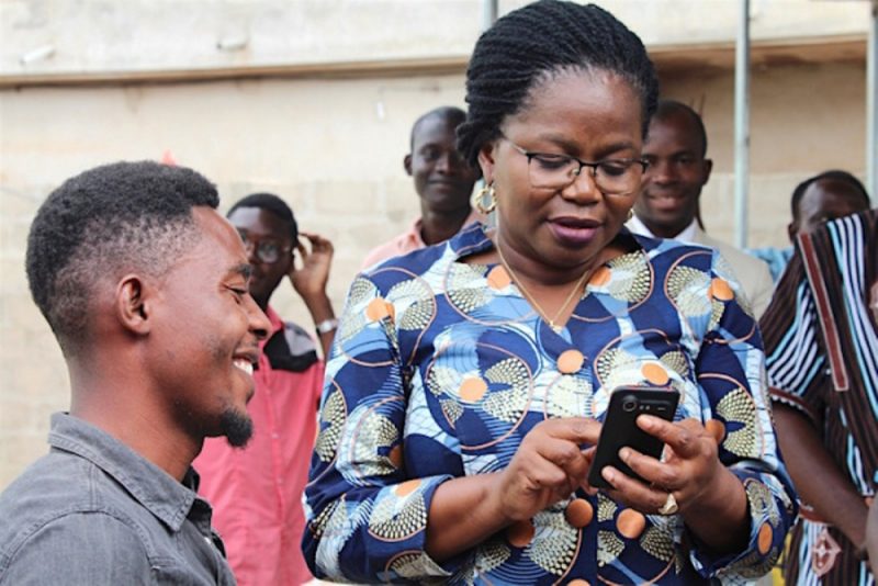 [Togo / Vidéo] La ministre Tomegah-Dogbé invite les jeunes à s’inspirer d’Antonio Banderas