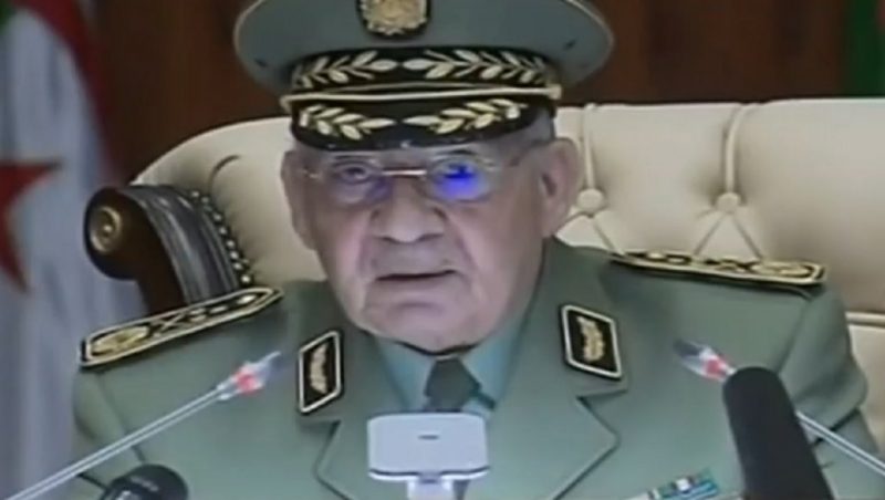 Algérie : le chef de l’armée appelle au dialogue