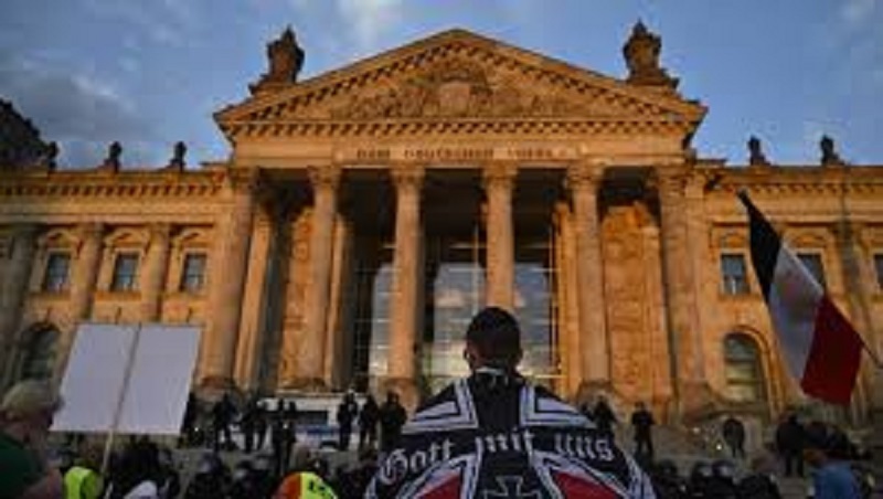 Allemagne / Incident du Reichstag : le président condamne les attaques