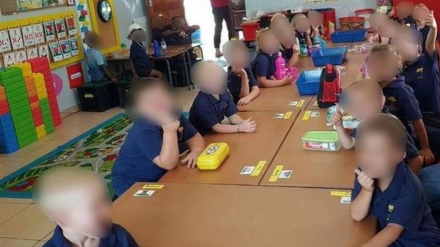 Une photo de classe d’une école primaire divise toute l’Afrique du Sud