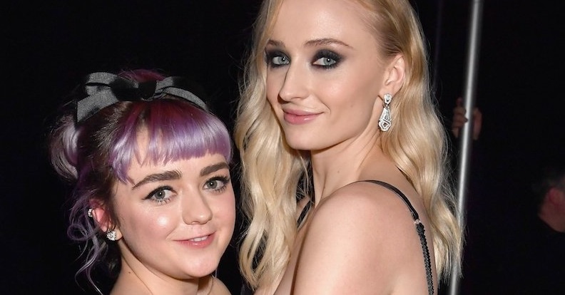 Après Game of Thrones, Sansa et Arya Stark nouent une amitié indestructible