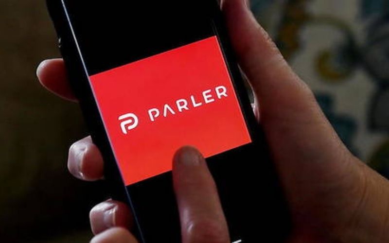 Après Google et Apple, Amazon suspend le réseau conservateur Parler