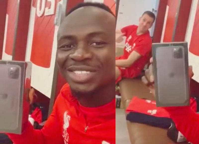Après la polémique sur le smartphone cassé de Sadio Mané, un coéquipier lui offre un iPhone 11 pro (Vidéo)