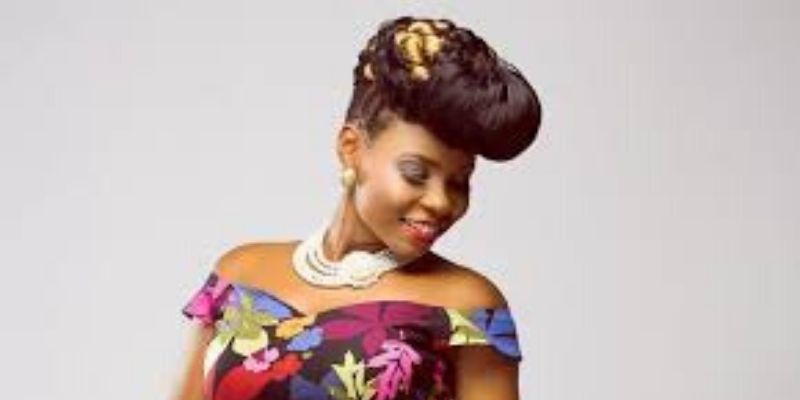 Après son tweet d’excuse, Yemi Alade pardonne enfin à Sarkodie