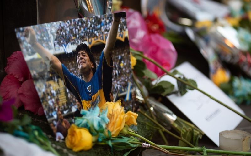 Argentine / Diego Maradona : ce qui est inscrit sur la tombe de la légende du foot