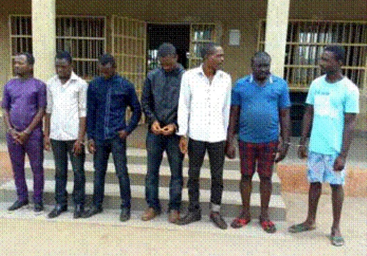 4 arnaqueurs dont 2 Ivoiriens et 2 Camerounais spécialistes des graines d’argan appréhendés par la Gendarmerie nationale
