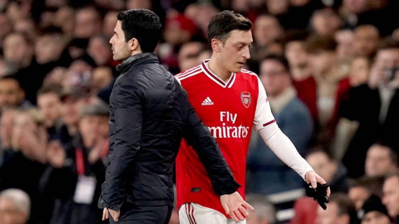 Arsenal : Arteta pose sa condition à Özil pour quitter le club