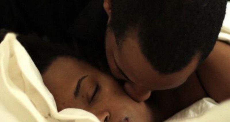 Astuce d’expert : voici les 5 caresses sensuelles qui font plus plaisir aux femmes