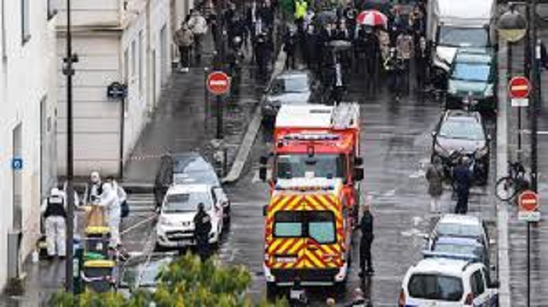 Attaque à Paris : le soutien de « Charlie Hebdo » aux victimes