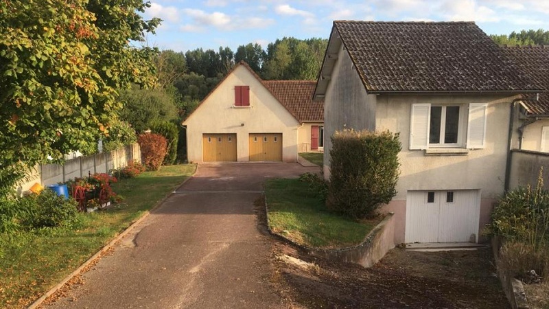 Aube: une femme retrouvée morte dans un jardin