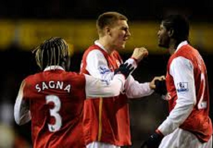 La confidence de Bacary Sagna sur Adebayor