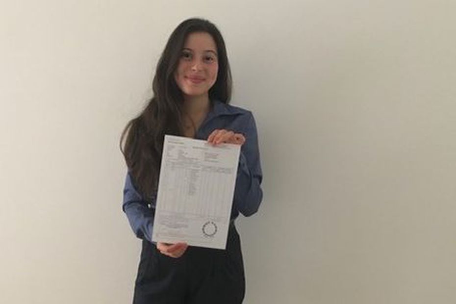 Baccalauréat : Une lycéenne de 18 ans décroche son bac avec plus de 20 de moyenne