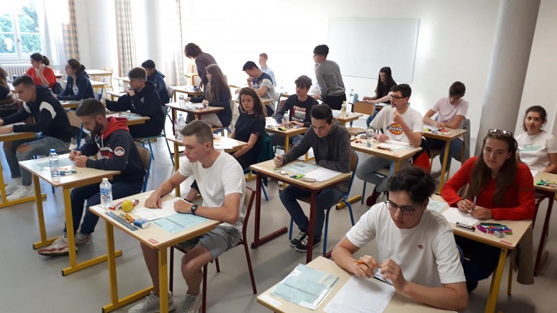 Bac 2019 : plusieurs erreurs dans les sujets de maths pour les séries S et ES