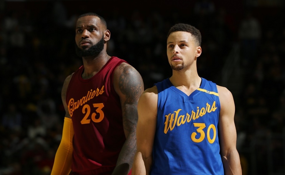 Basket / NBA : la folle comparaison d’Obama pour LeBron James et Stephen Curry