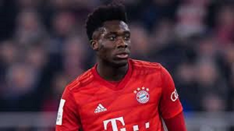 Bayern : Alphonso Davies félicité par le Premier ministre canadien