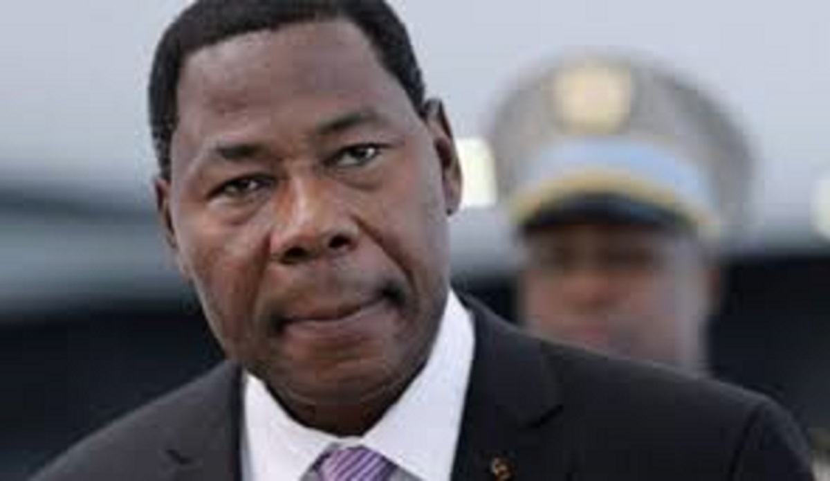 Bénin : l’ex président Boni Yayi dans une poubelle (photo) 