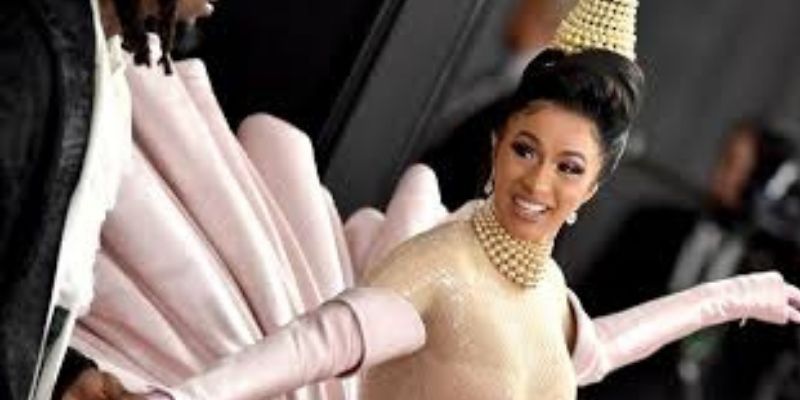 « Billboard » : Cardi B élue femme de l’année ; elle clashe les mécontents