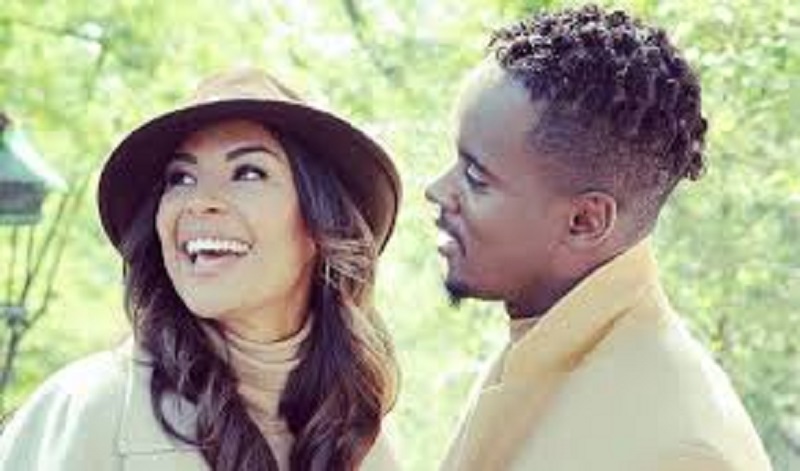 Black M offre une nouvelle vidéo ; Léa est mise en avant