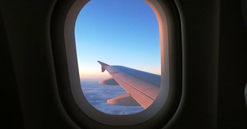 Bon à savoir : pourquoi le volet du hublot doit-il rester ouvert au décollage des avions ?