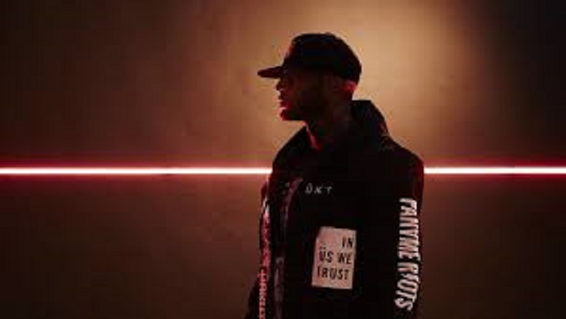 Booba invite ses fans à participer au clip de son tube « Jauné »