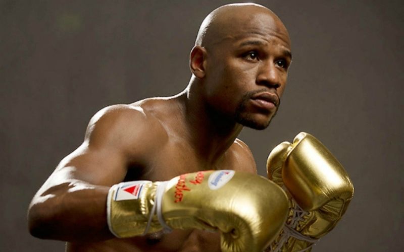 Boxe : le milliardaire Floyd Mayweather revient sur le ring !