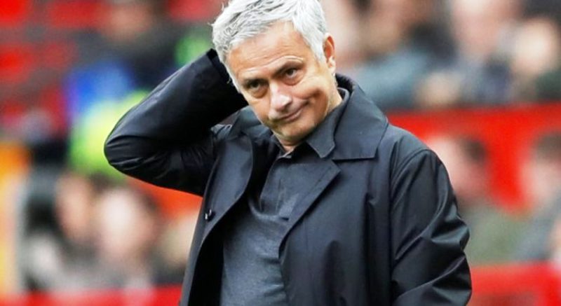 Chelsea vs Tottenham : Willian envoie un message à Mourinho
