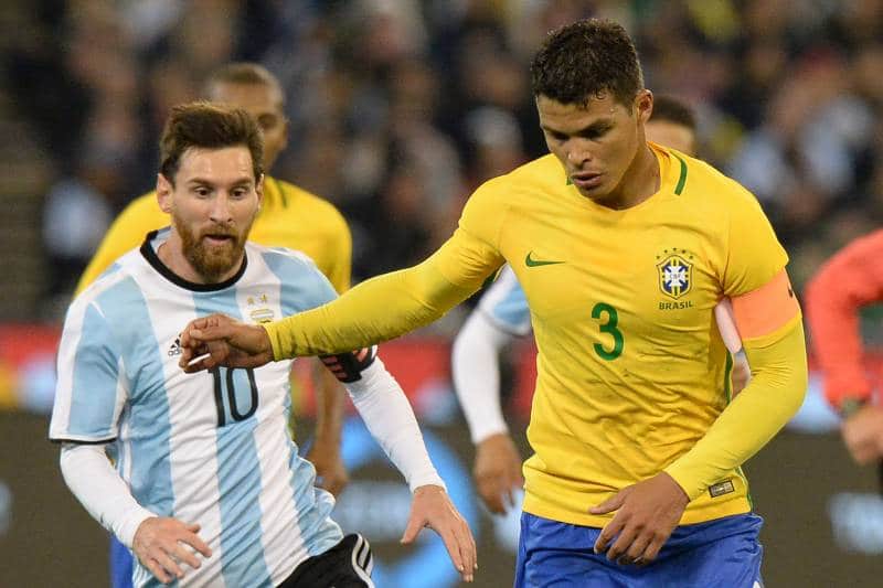 Brésil – Argentine : Thiago Silva accuse Lionel Messi de vouloir contrôler les matchs