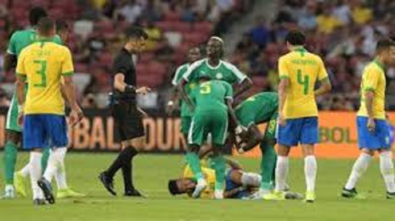 Brésil-Nigeria : Neymar sorti sur blessure !