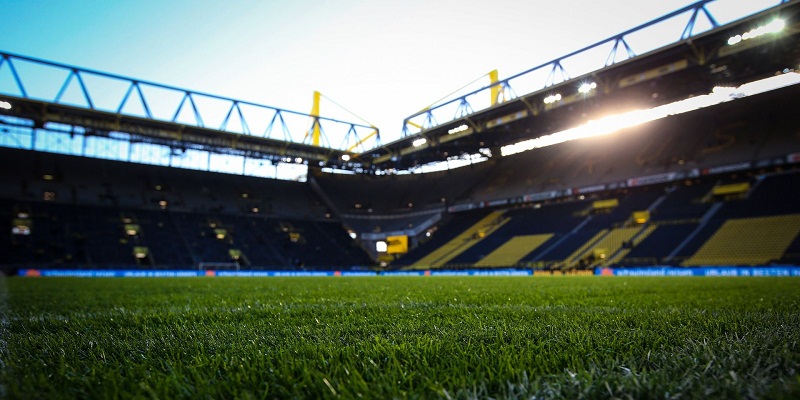 Bundesliga : des psychologues pour accompagner les joueurs dans leur reprise à huis clos