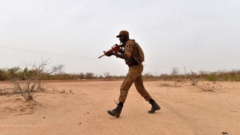 Burkina Faso : face aux vagues d’attaques terroristes, l’armée annonce la formation des civils volontaires pour défendre le pays