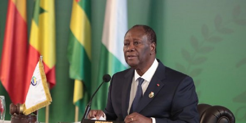 Côte d’Ivoire / Covid-19 : Alassane Ouattara assouplit les mesures ; réouverture des bars et levée du couvre-feu