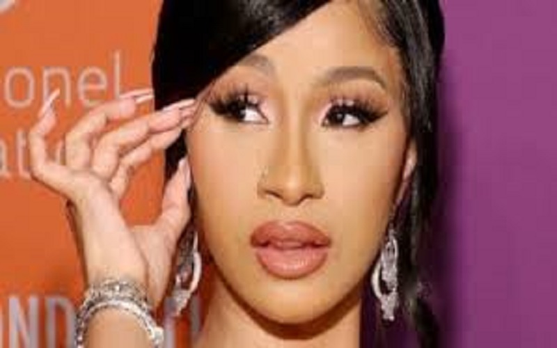 Cardi B s’affiche au naturel et choque les fans (vidéo)
