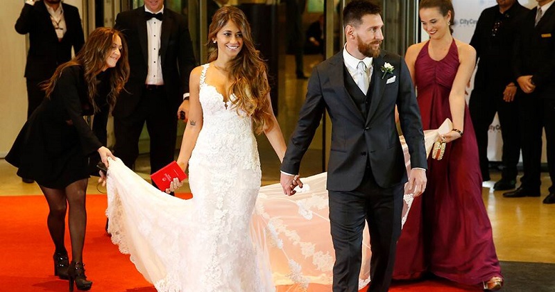 Ces 7 footballeurs qui se sont mariés avec leur amour de jeunesse