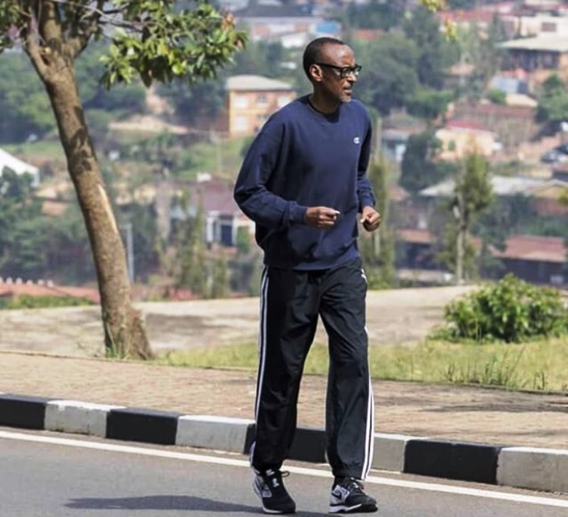 Cette photo du Président Paul Kagamé fait un tabac sur le web ! (photo)