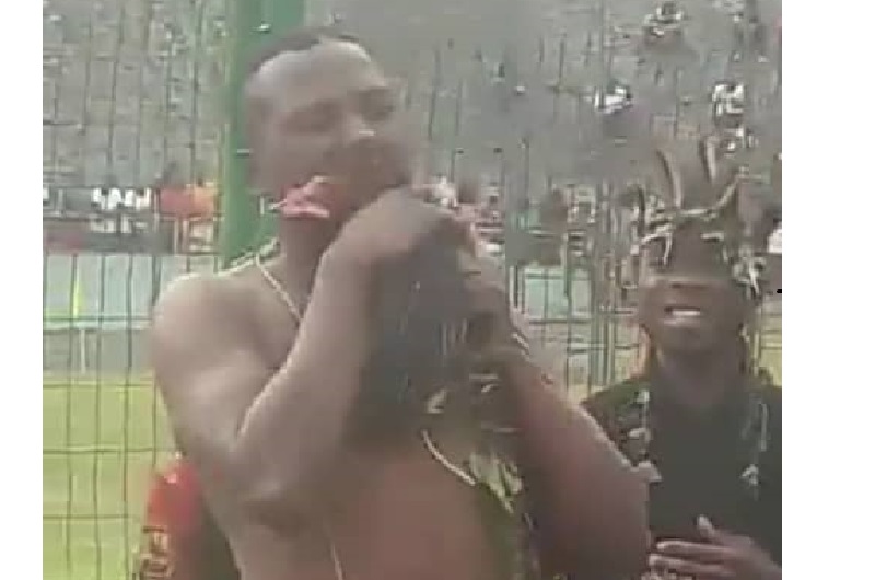 CHAN 2021 : malgré les incantations de ce charlatan, le Cameroun a été laminé par le Maroc (vidéo)