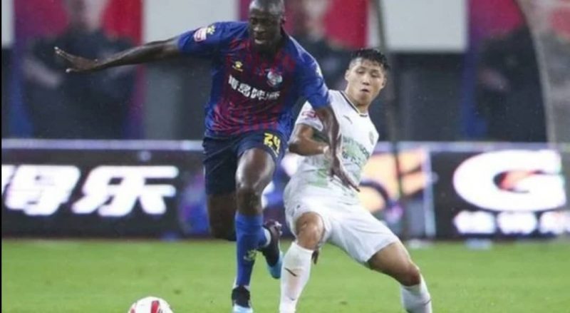 Chine : Yaya Touré expulsé après 10 secondes de jeu